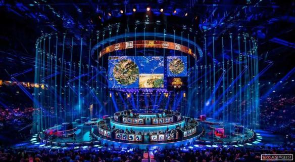 和人们不断 和人们不断