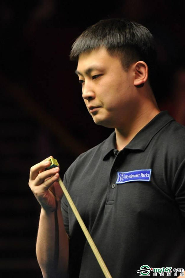 网球比赛中 网球比赛中